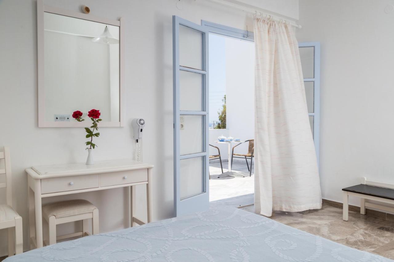Areti Hotel Kamári 외부 사진