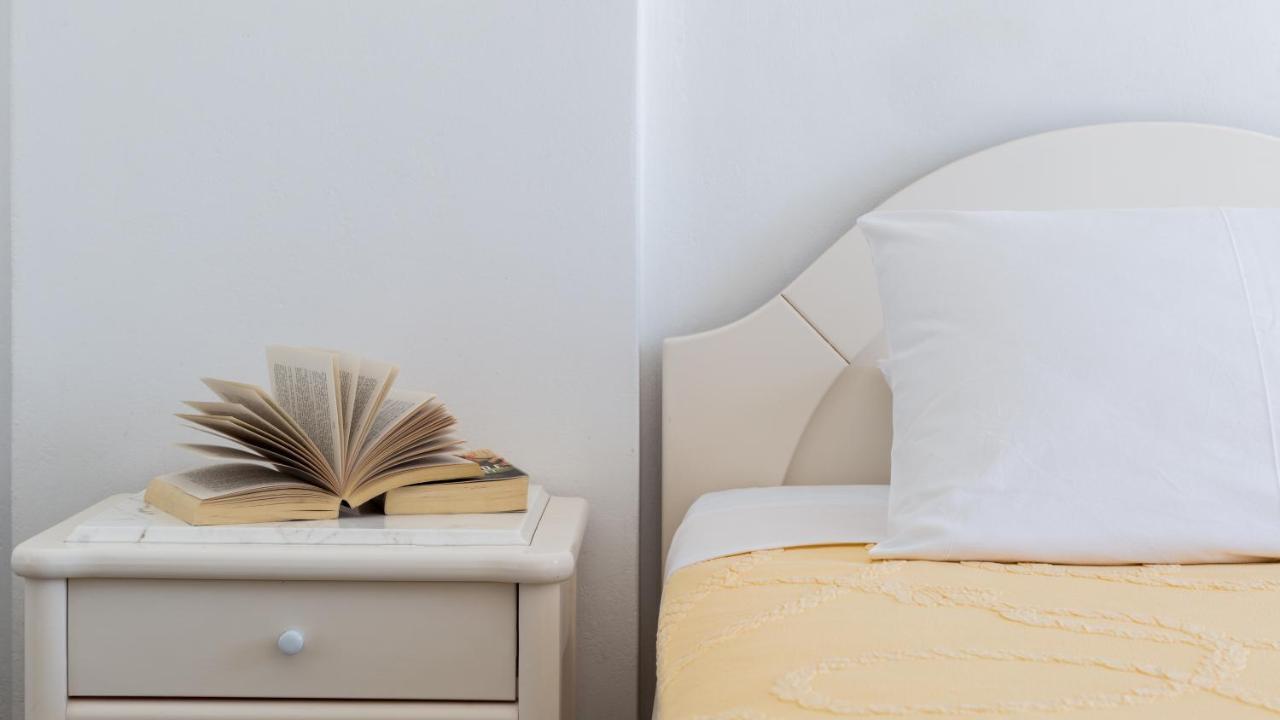 Areti Hotel Kamári 외부 사진